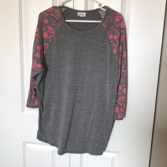 LuLaRoe Tops - 3XL LulaRoe Randy Heathered Tee
